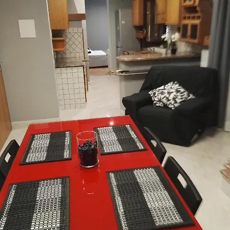 Bed & Breakfast Black-and-white 4*