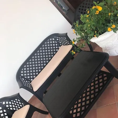 Black-and-white Bed & Breakfast Gallipoli