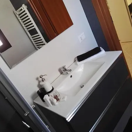 Black-and-white Bed & Breakfast 4*