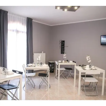 Black-and-white Gallipoli