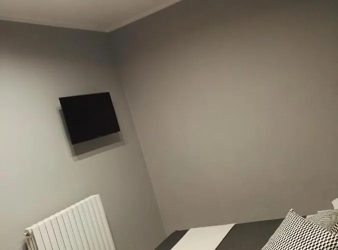 Black-and-white 4* Gallipolli