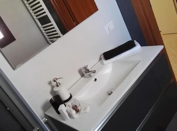 Black-and-white 住宿加早餐酒店 4*