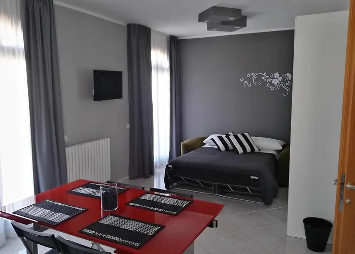 Black-and-white Gallipolli